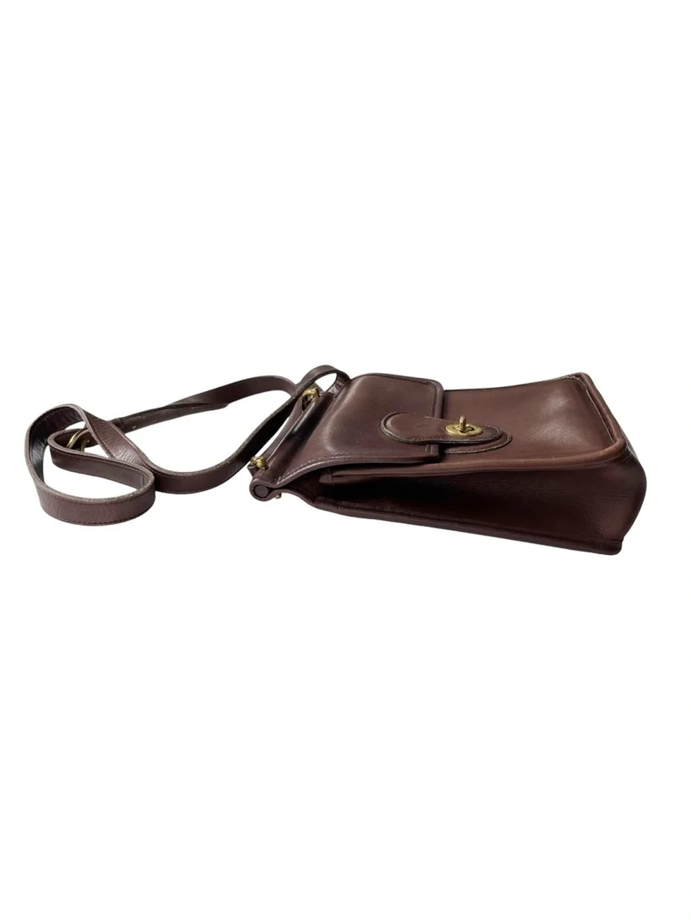 Coach Vintage Classic 92-93 Murphy Bag in Brown leather w/turnlock brass closure